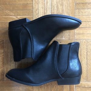 NWOT London Rag boots